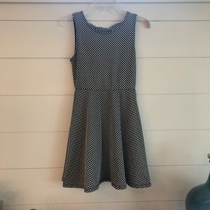 🏝Black and white dress